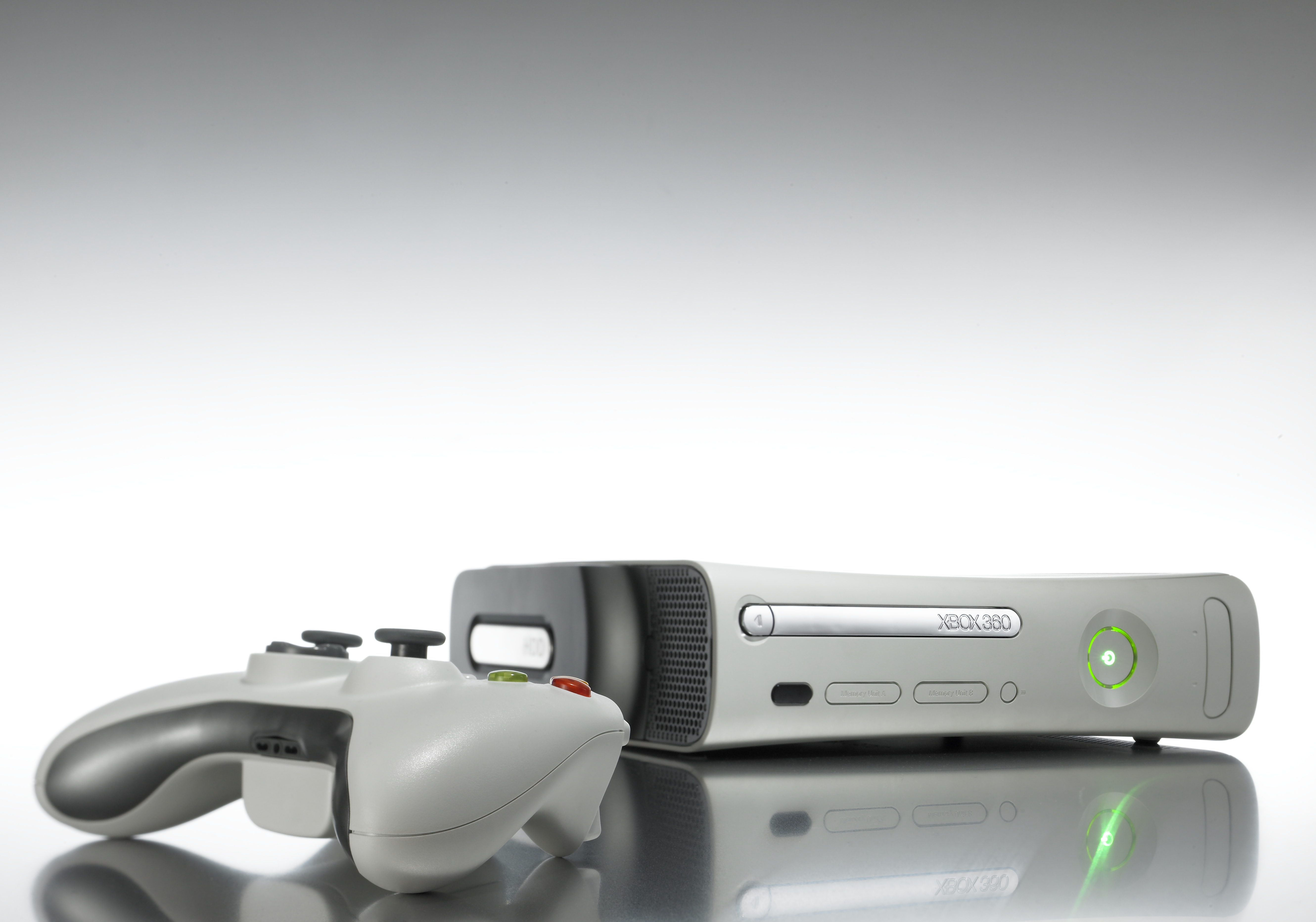 Xbox 360 дата выхода. Xbox 360 2005. Xbox 360 2005 фат. Xbox 360 Zephyr. Xbox 360 Console.